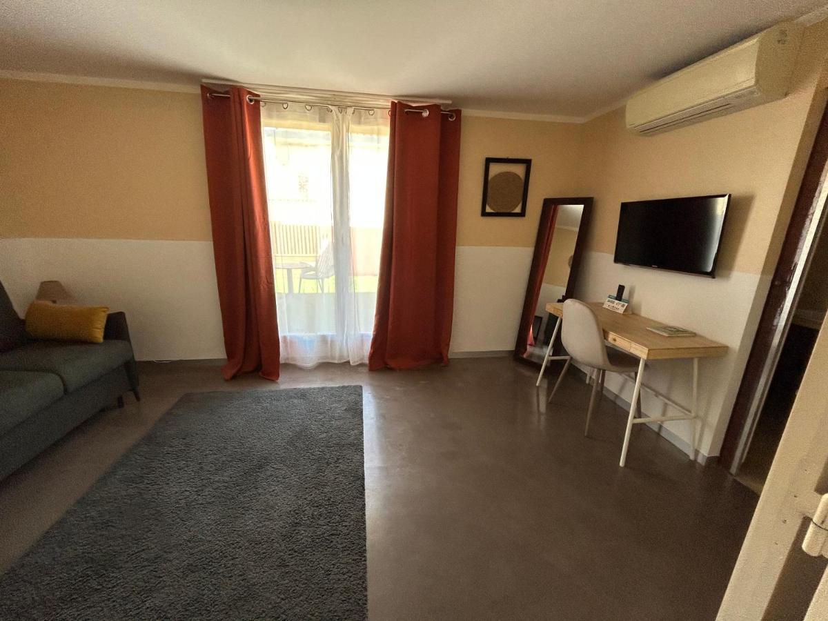 Logis Hotel De La Clape Narbonne-Plage Esterno foto